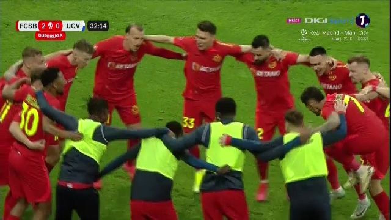 Radaslavescu a uitat de supărare! Cum a fost surprins la meciul cu Universitatea Craiova_3