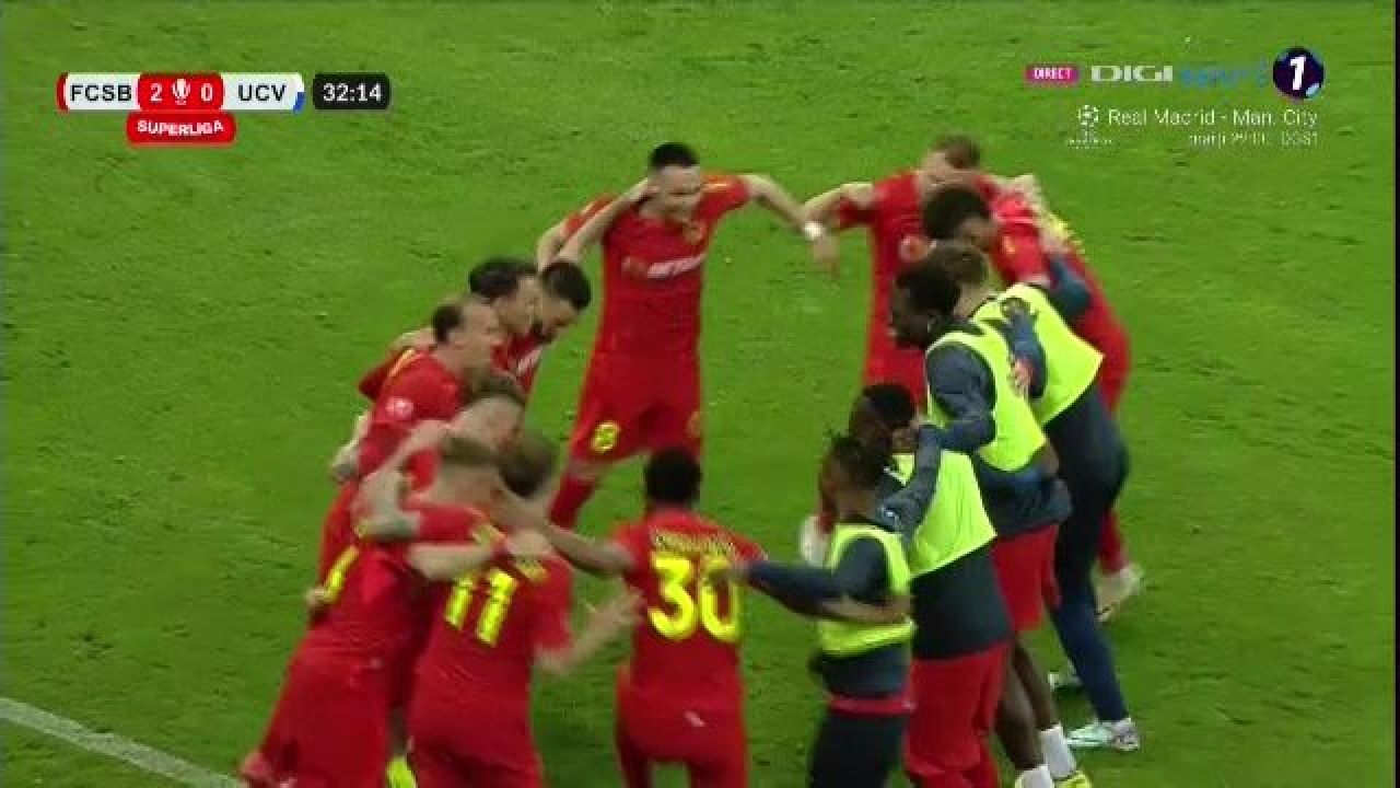 Radaslavescu a uitat de supărare! Cum a fost surprins la meciul cu Universitatea Craiova_4