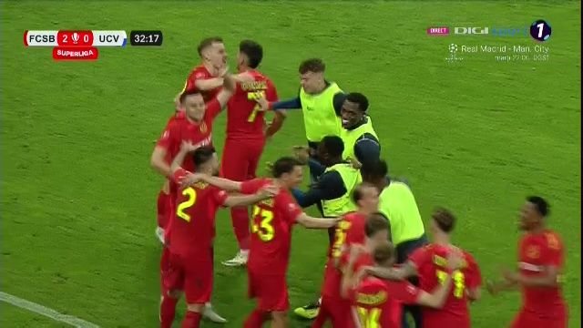 Radaslavescu a uitat de supărare! Cum a fost surprins la meciul cu Universitatea Craiova_5