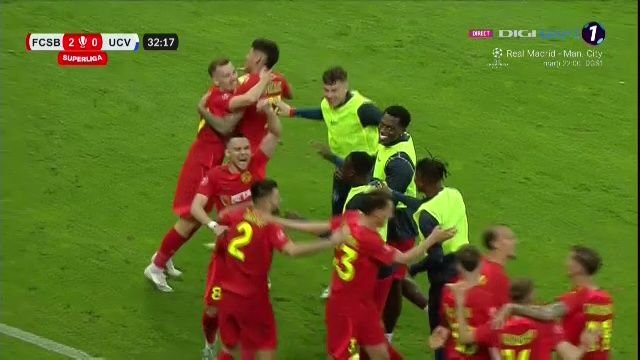 Radaslavescu a uitat de supărare! Cum a fost surprins la meciul cu Universitatea Craiova_8