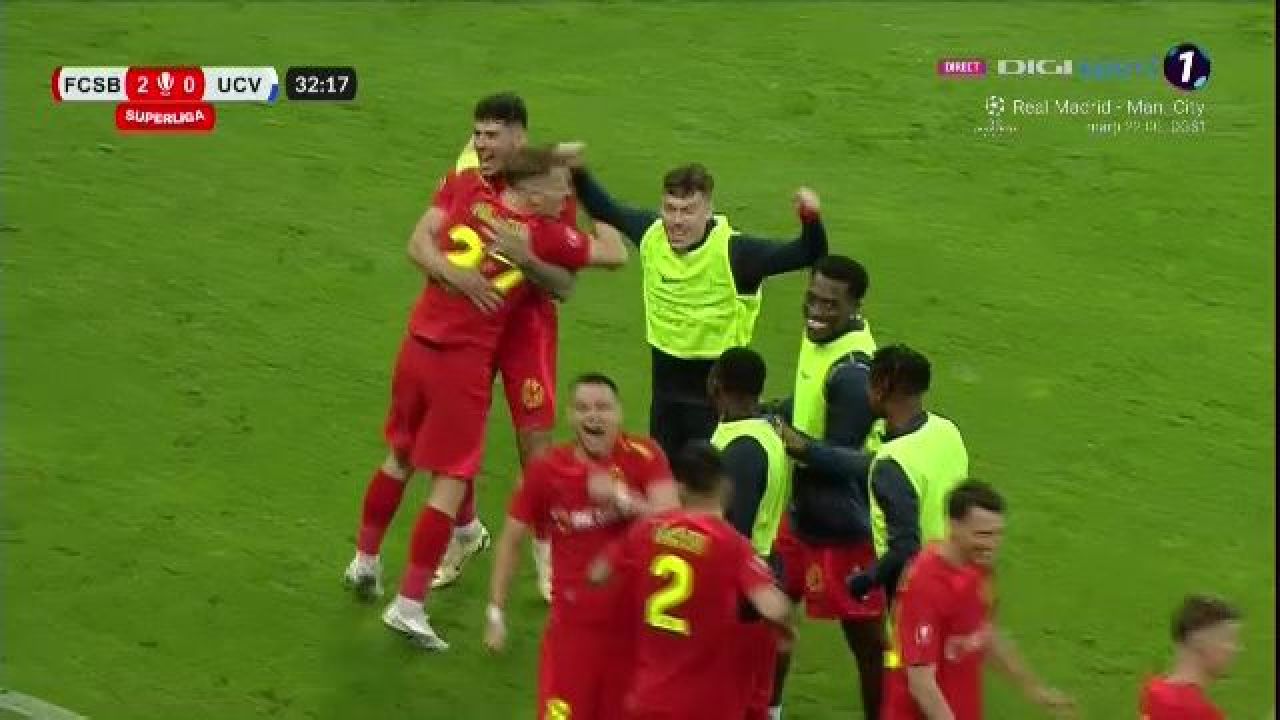 Radaslavescu a uitat de supărare! Cum a fost surprins la meciul cu Universitatea Craiova_10