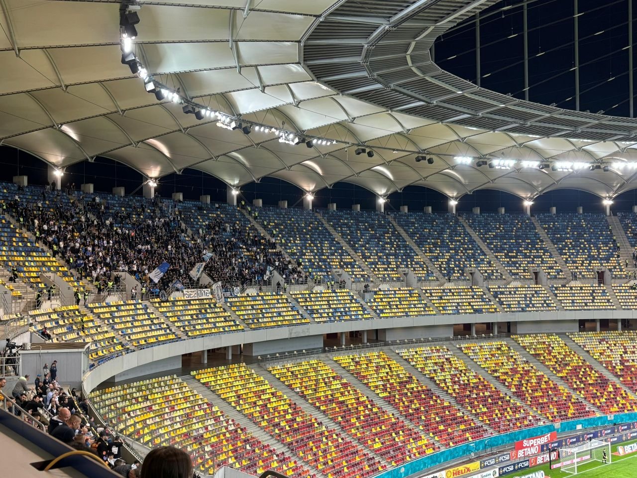 Direct în top! Câți suporteri asistă la FCSB - Universitatea Craiova_5