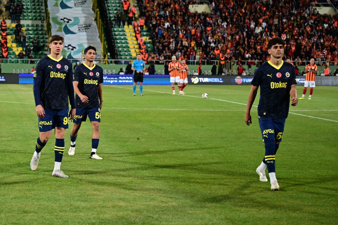 Haos în Supercupa Turciei: Fenerbahce a trimis echipa U19 și a ieșit de pe teren după două minute! „Apărăm adevărul!”_1