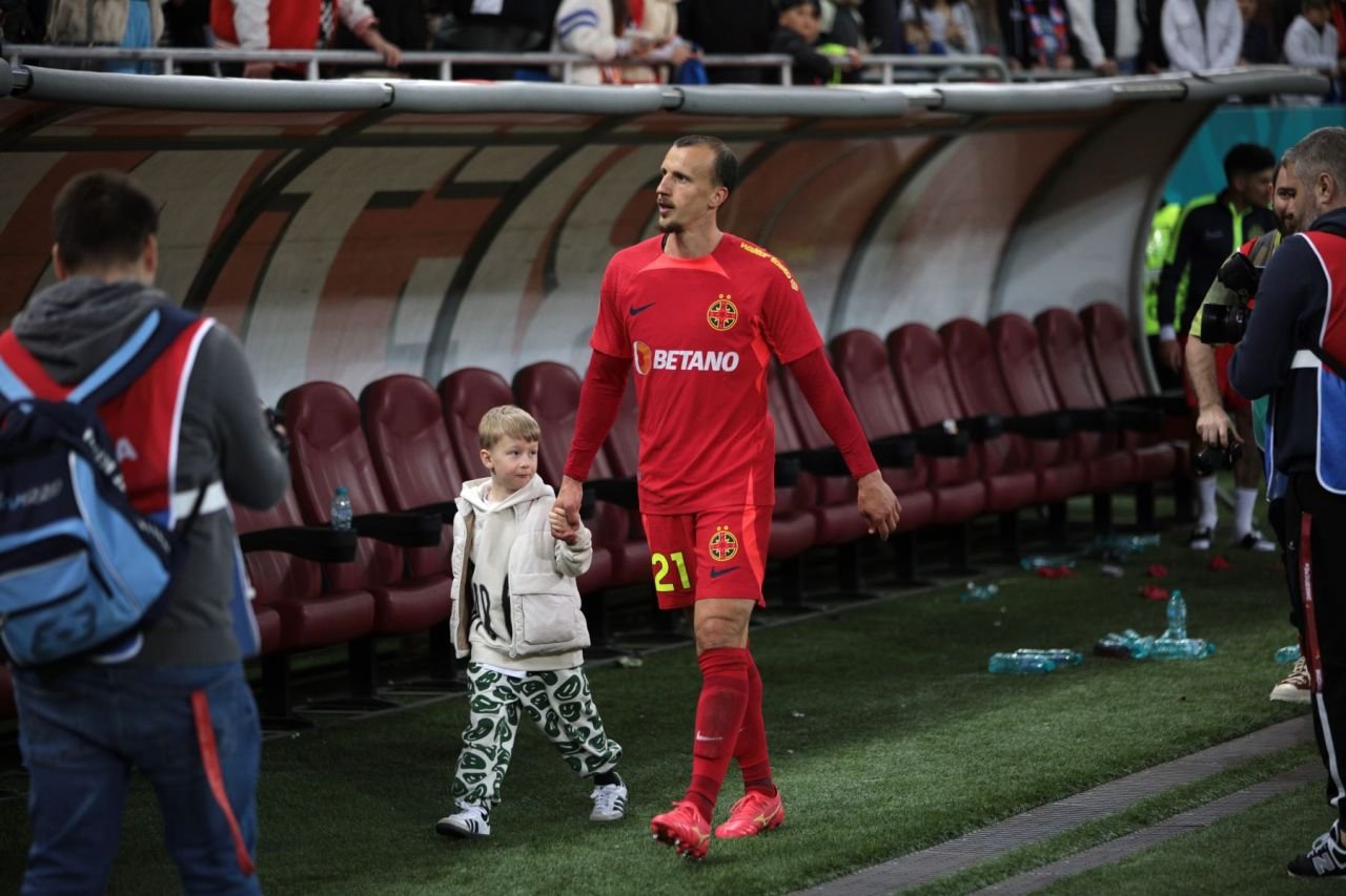 Chiricheș chiar vrea la Euro 2024! Ce a făcut fotbalistul FCSB, când colegii săi erau la dușuri_7