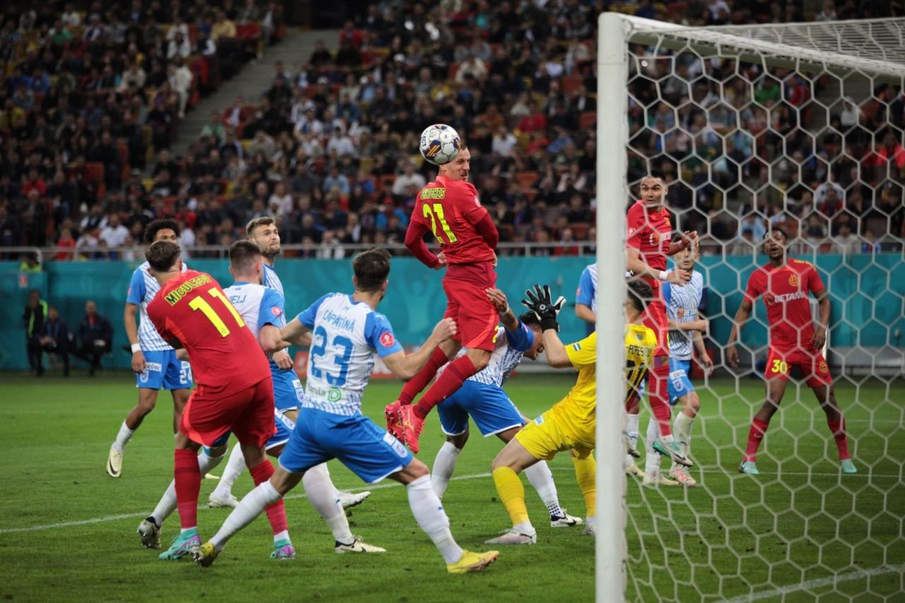 Chiricheș chiar vrea la Euro 2024! Ce a făcut fotbalistul FCSB, când colegii săi erau la dușuri_23