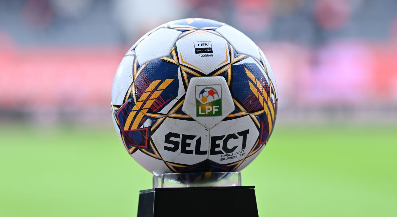 &rdquo;E number one!&rdquo; Antrenorul pe care se vor lupta cluburile din v&acirc;rful clasamentului Superligii