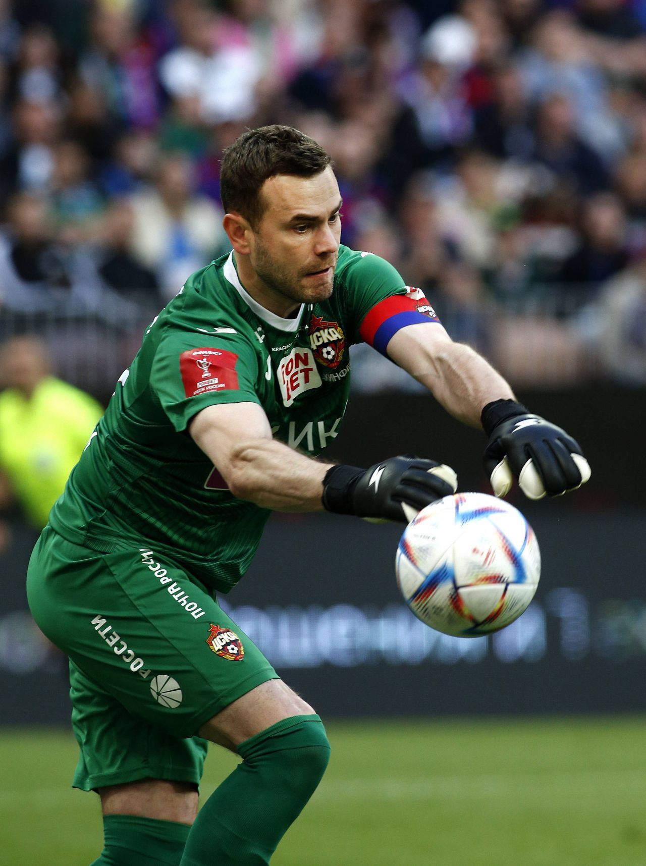 Cine e fotbalistul cu trofeu european câștigat care de 33 de ani joacă neîntrerupt la aceeași echipă de club_8