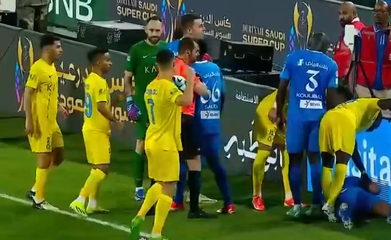 Cine e omul care l-a scos din minți pe Ronaldo și gestul scandalos făcut imediat după eliminarea portughezului_2