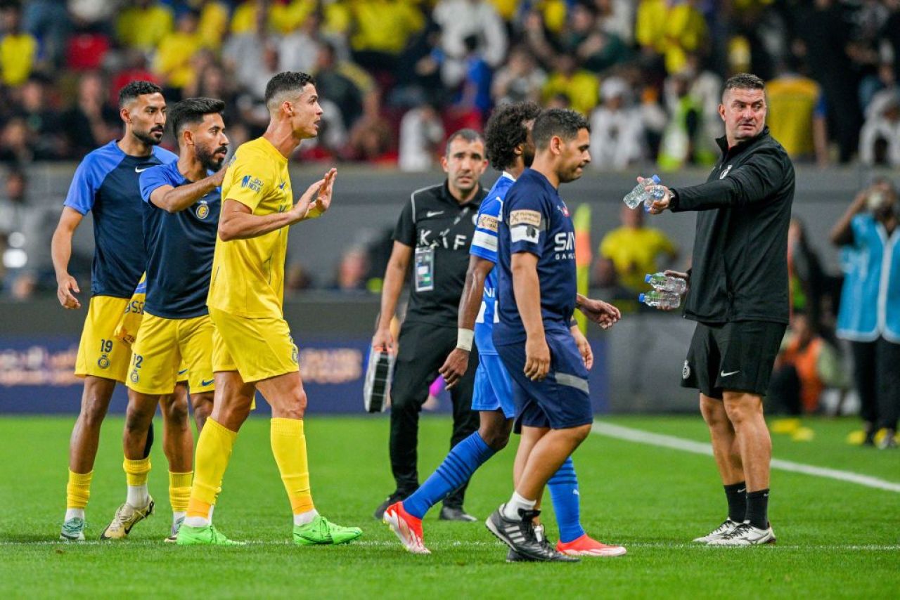 Cine e omul care l-a scos din minți pe Ronaldo și gestul scandalos făcut imediat după eliminarea portughezului_5