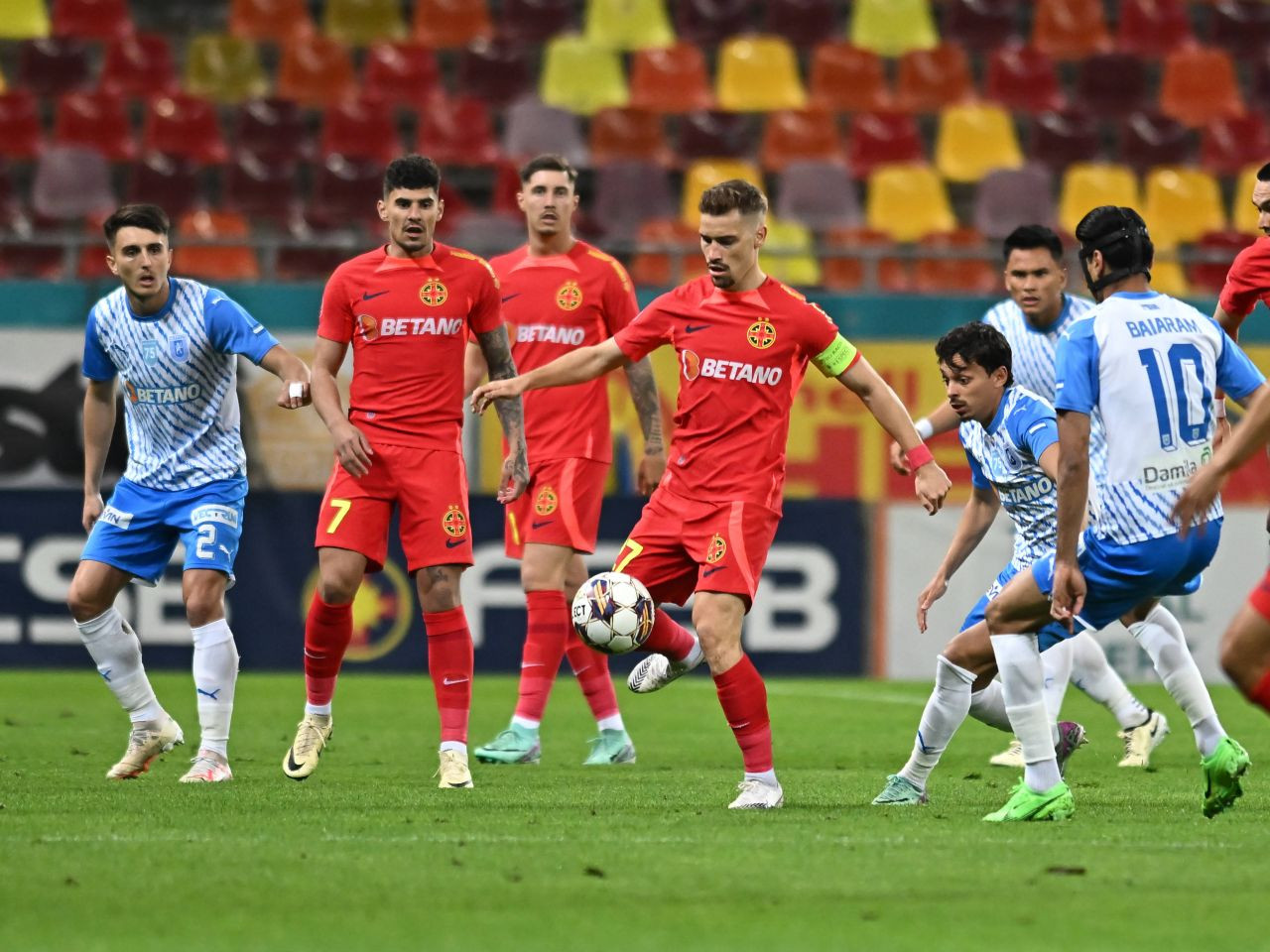 FCSB e ca și campioană, dar lupta pentru titlul de golgheter &icirc;n Superligă este &icirc;n continuare foarte str&acirc;nsă!