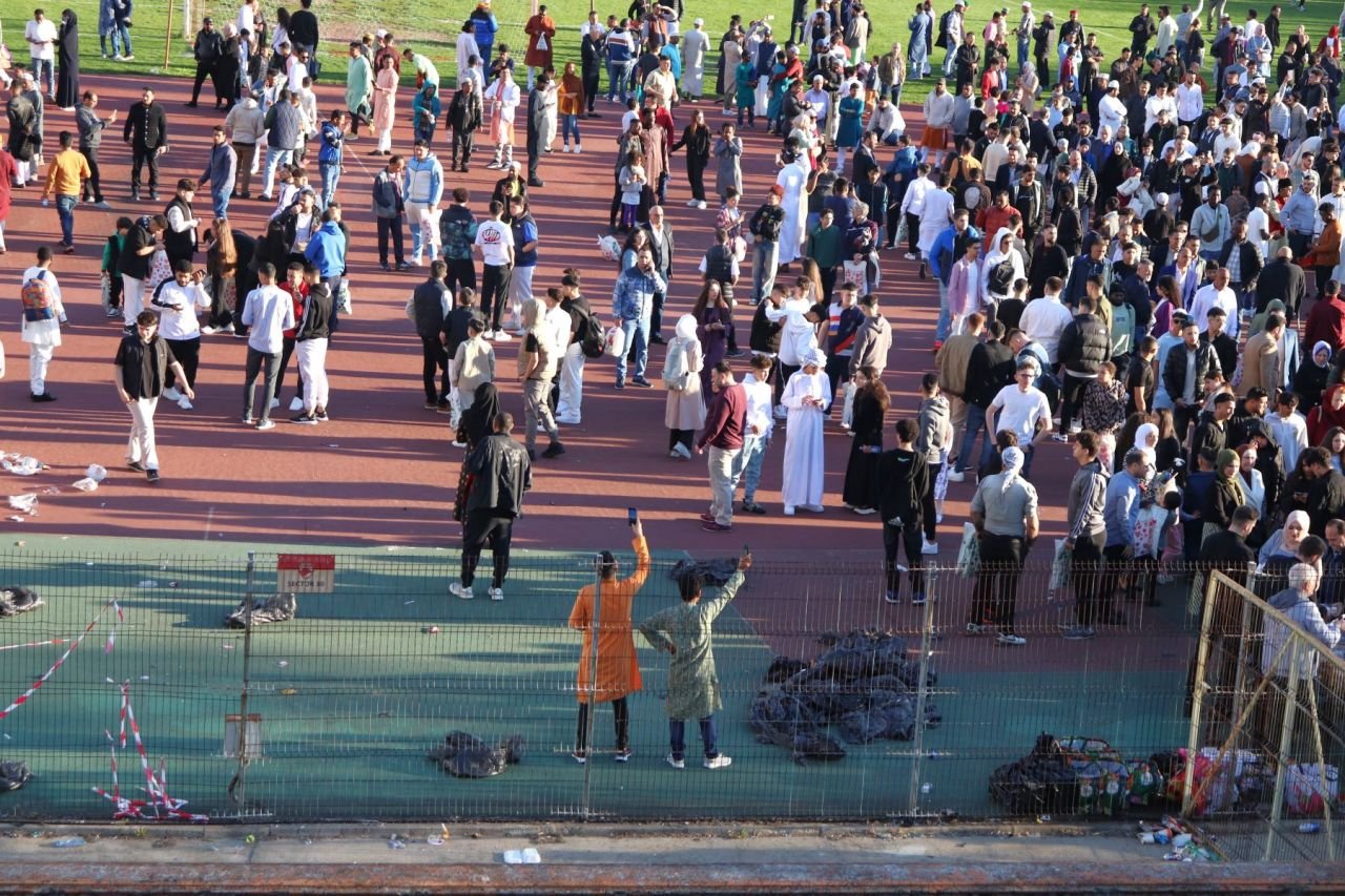 Au venit musulmanii la Dinamo, dar nu vreun șeic miliardar. Ultimul mare eveniment pe vechiul stadion, cu peste 5.000 de oameni _28