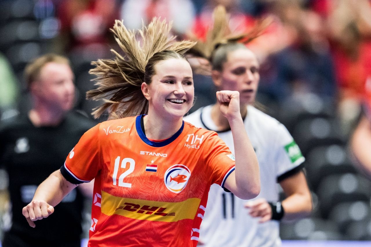 Rom&acirc;nia stă acasă. Cine sunt naționalele de handbal feminin care luptă pentru ultimele bilete olimpice