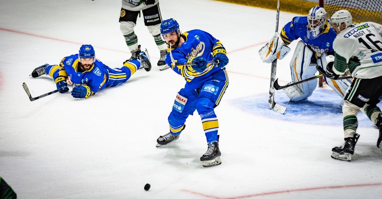 Ce victorie în finală, 4-0 de poveste cu campioana Ungariei! Corona Brașov a dat lovitura în Erste Liga_11