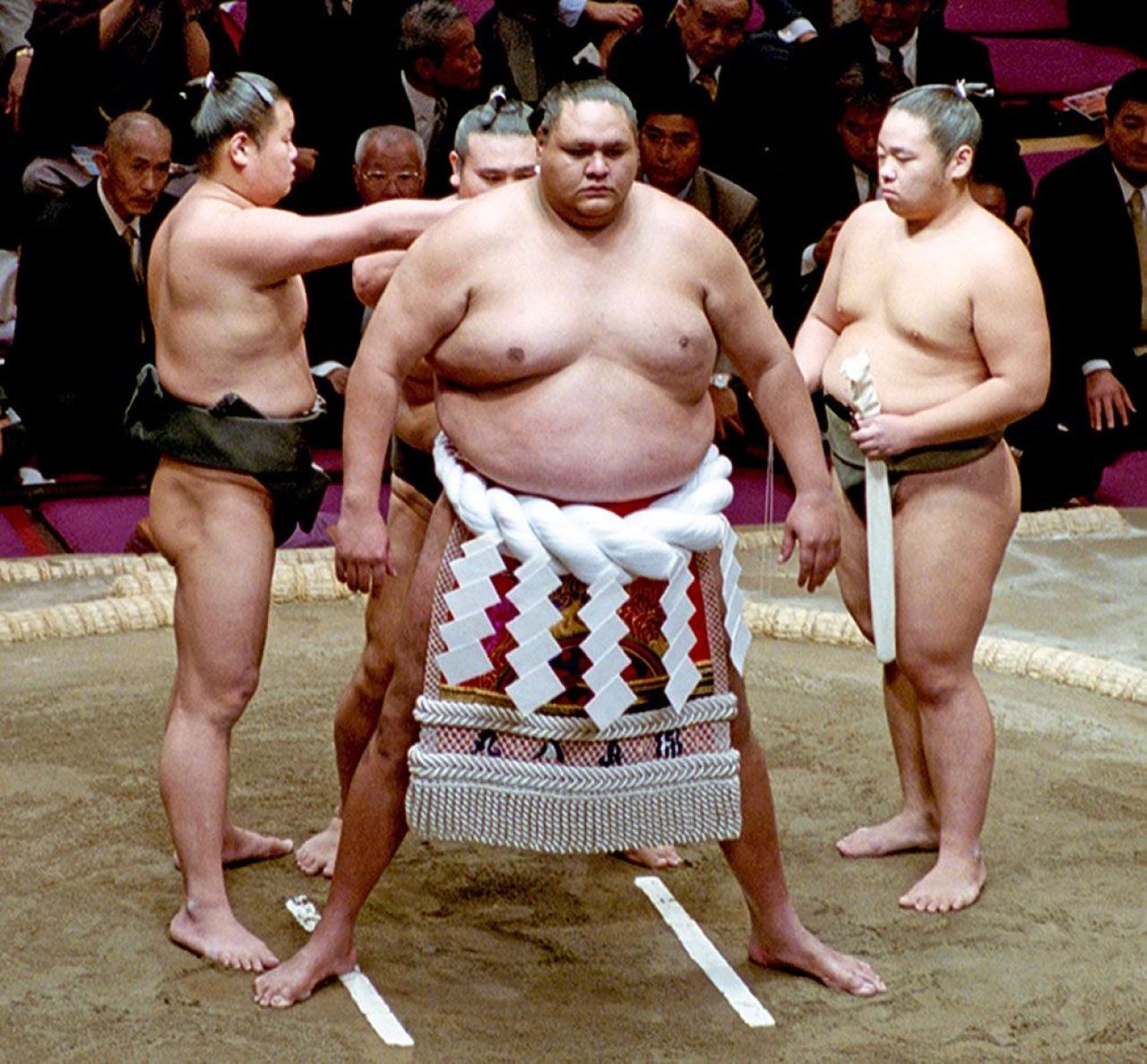A murit Akebono, legenda din sumo! A fost primul luptător născut în afara Japoniei ajuns în vârful ierarhiei_1