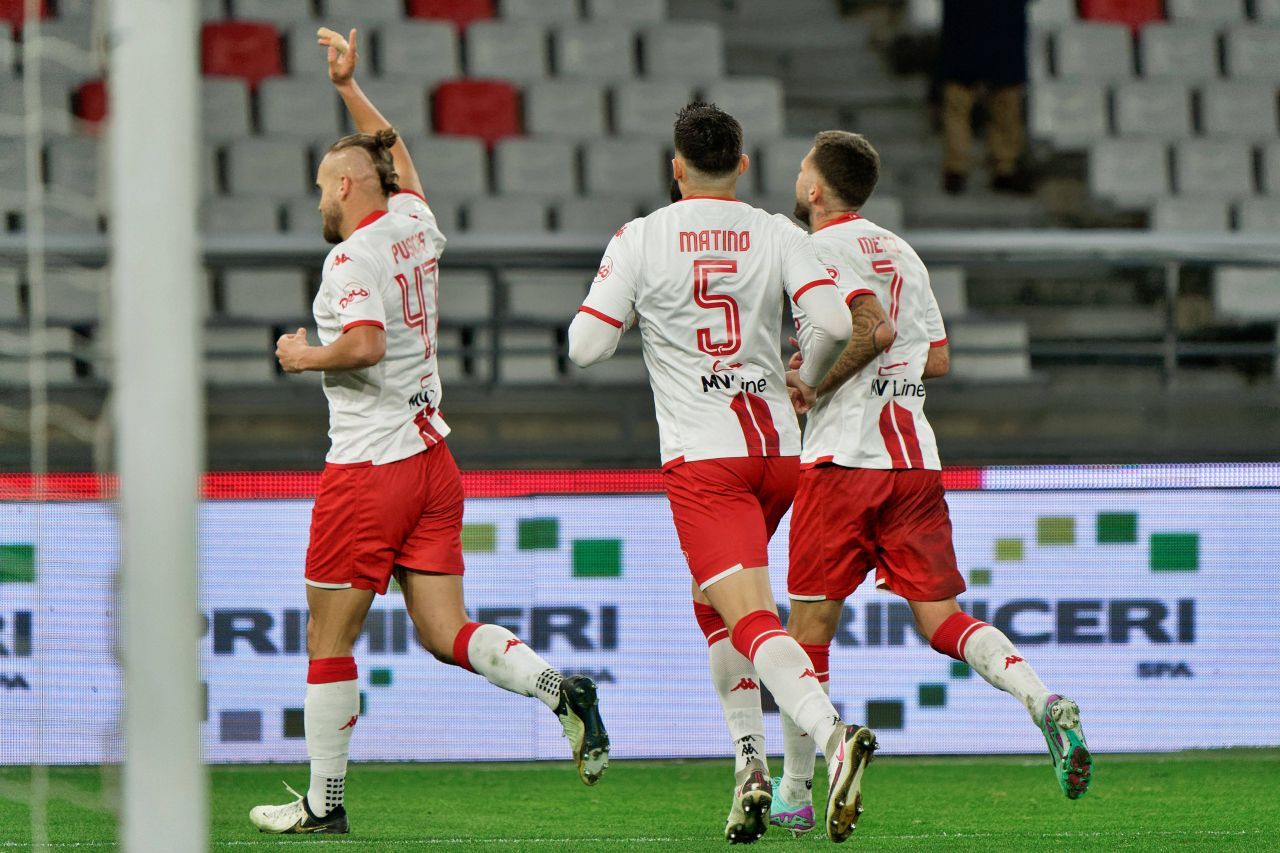 Ghiciți tricolorul din liga secundă! ”Este dificil de imaginat că românul o să joace titular, având în vedere evoluțiile sale dezamăgitoare”_4