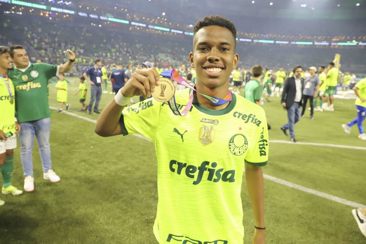 Noua stea a Braziliei are 16 ani, îl ține rezervă pe Endrick la Palmeiras și numai ce a marcat în Copa Libertadores contra lui Liverpool!_3