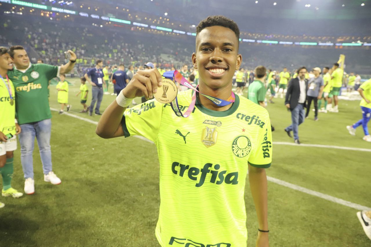 Noua stea a Braziliei are 16 ani, îl ține rezervă pe Endrick la Palmeiras și numai ce a marcat în Copa Libertadores contra lui Liverpool!_3