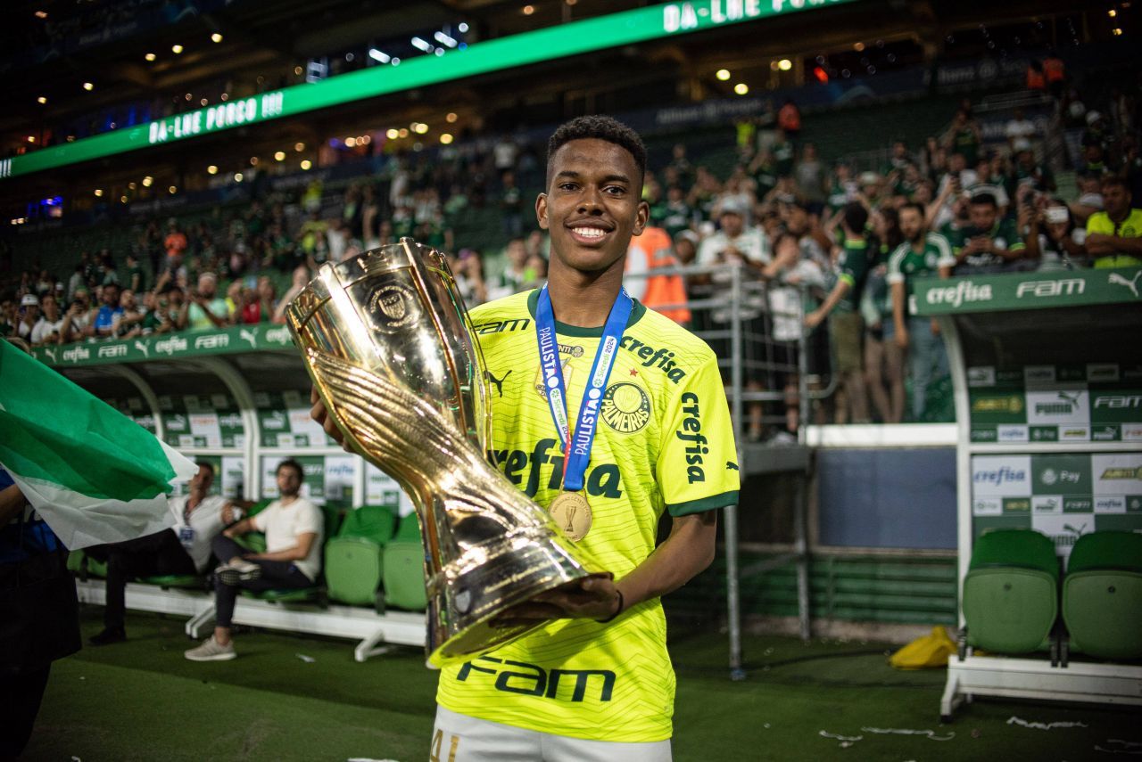 Noua stea a Braziliei are 16 ani, îl ține rezervă pe Endrick la Palmeiras și numai ce a marcat în Copa Libertadores contra lui Liverpool!_2