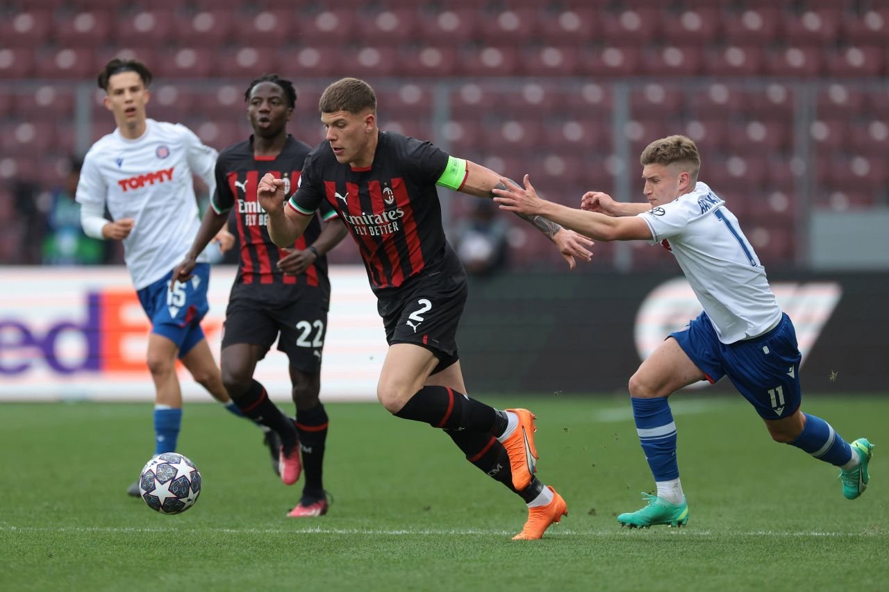 C&acirc;nd revine pe gazon Andrei Coubiș, rom&acirc;nul de Champions League de la AC Milan care a refuzat naționala și nu a mai jucat de un an