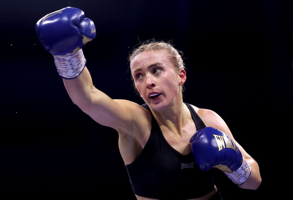 Un Rocky în varianta feminină! Cum a ajuns o frumoasă farmacistă să se lupte pentru titlul mondial în boxul profesionist_7