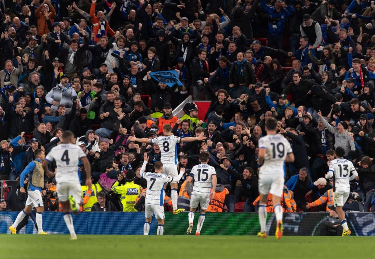 Fanii lui Liverpool își cer banii înapoi, după umilința suferită în fața Atalantei! _6