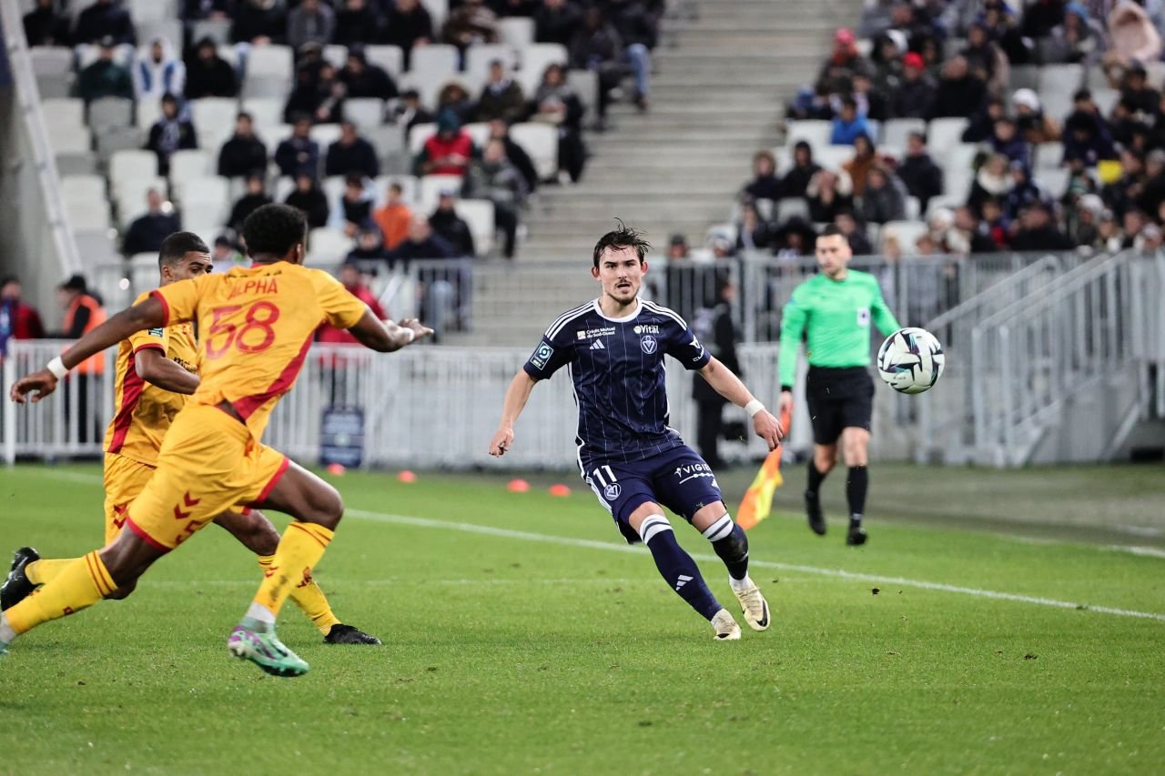 S-a întors Alexi Pitu! Titular la Bordeaux în ultimele patru etape, românul este lăudat de antrenorul Albert Riera_22