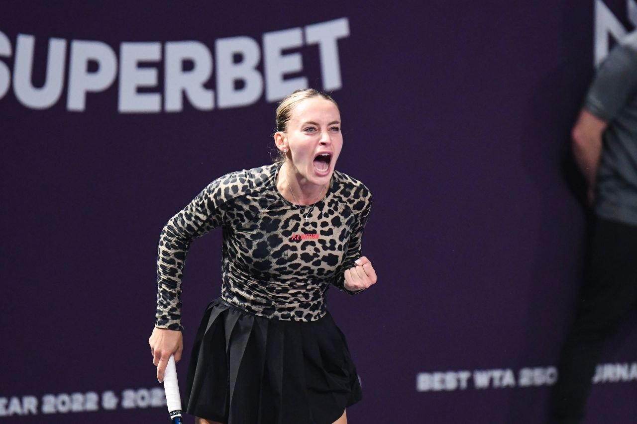 Victorie mare! Ana Bogdan o învinge dramatic pe Elina Svitolina și ține România în joc, în barajul cu Ucraina_8