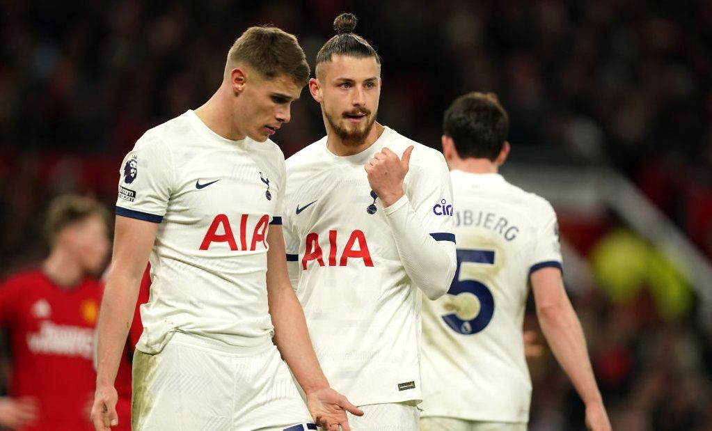 Englezii tranșează duelul Drăgușin - Van de Ven. Ce solicită &icirc;naintea derby-ului Tottenham - Arsenal
