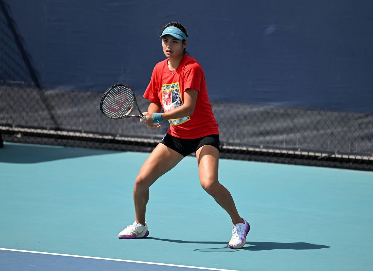 Emma Răducanu a fost eroina Marii Britanii la turneul Billie Jean King Cup!_11