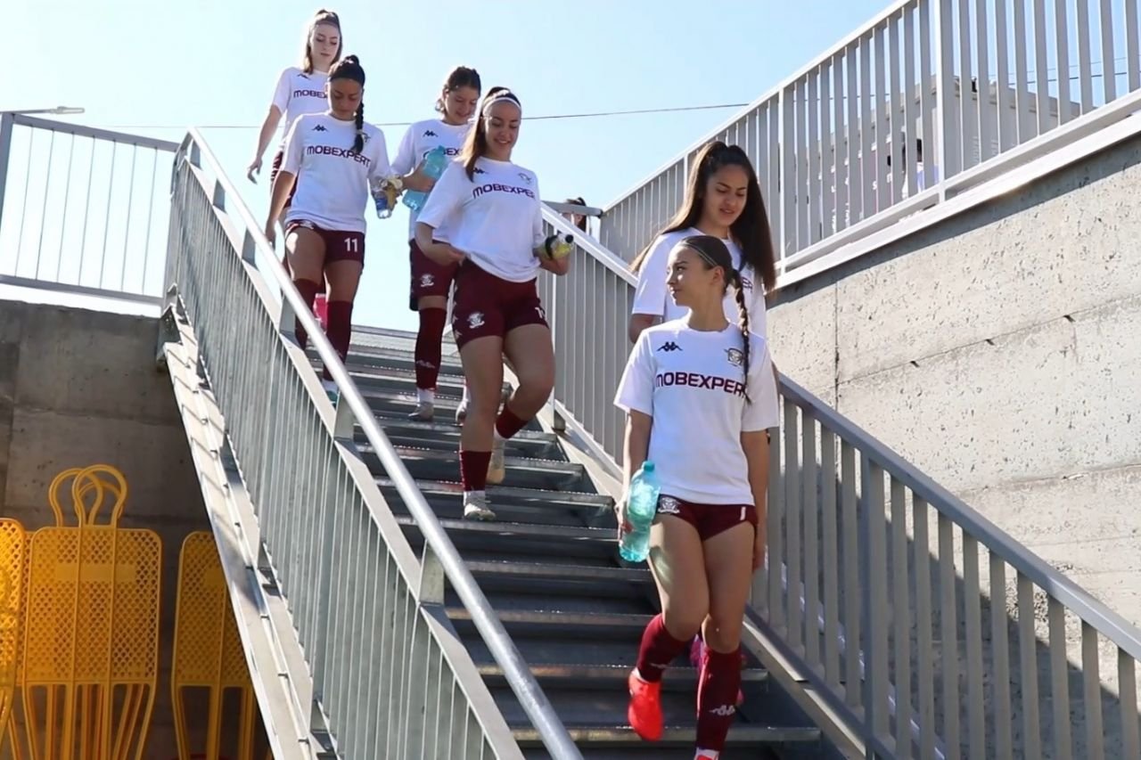 Promovare pentru echipa feminină a Rapidului, după ce a distrus-o pe FC Voluntari!_3