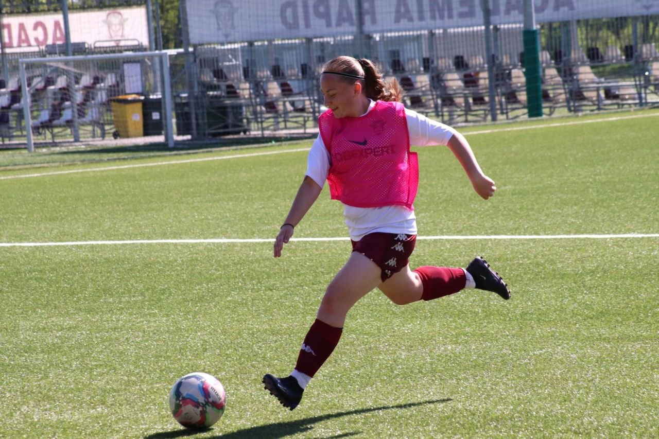 Promovare pentru echipa feminină a Rapidului, după ce a distrus-o pe FC Voluntari!_11