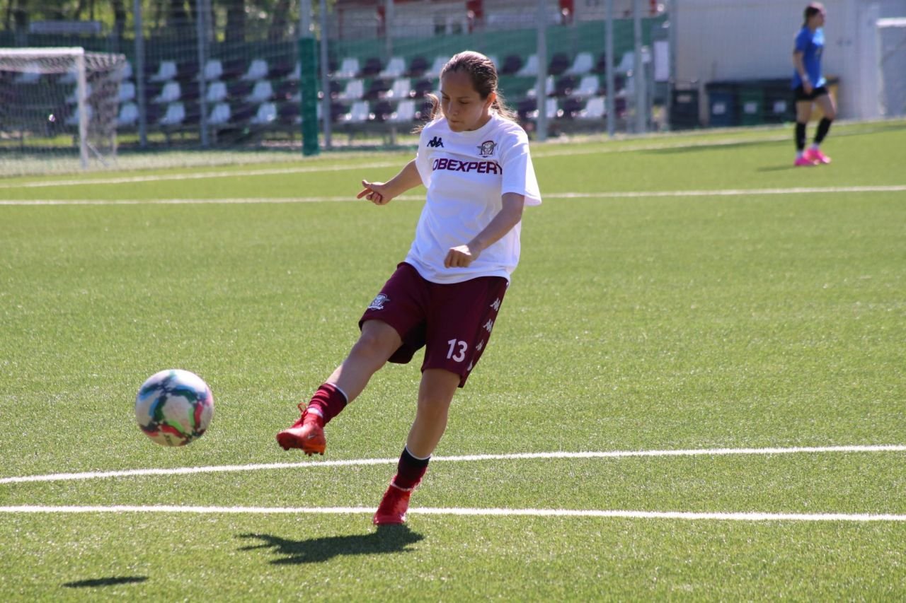Promovare pentru echipa feminină a Rapidului, după ce a distrus-o pe FC Voluntari!_15
