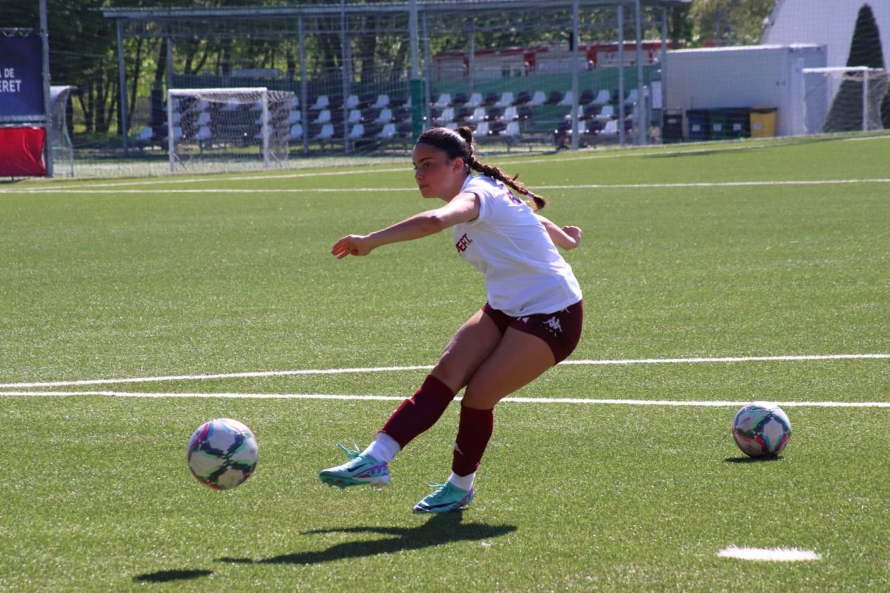 Promovare pentru echipa feminină a Rapidului, după ce a distrus-o pe FC Voluntari!_16