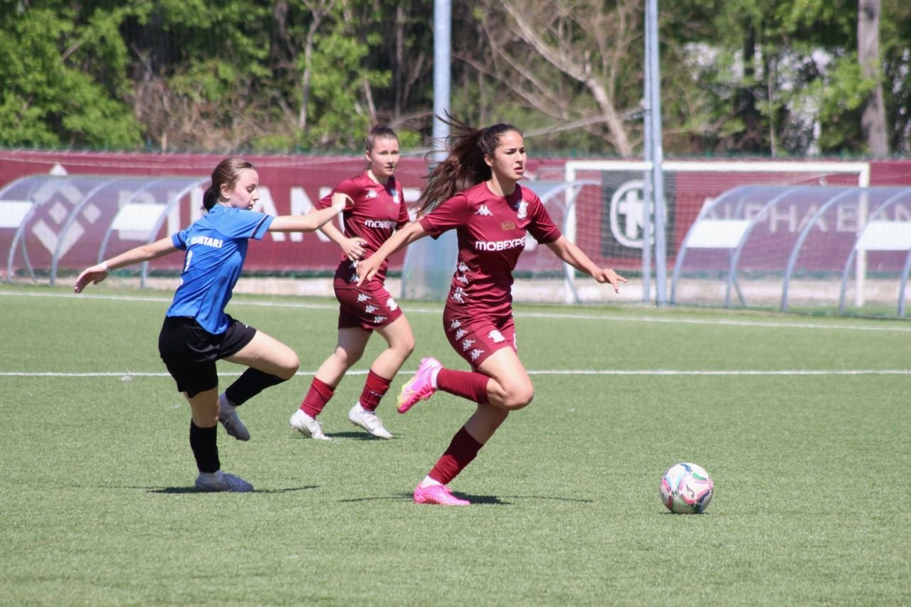 Promovare pentru echipa feminină a Rapidului, după ce a distrus-o pe FC Voluntari!_41
