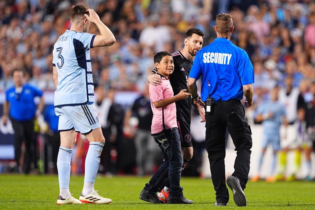 ”E mai rapid decât Mbappe!” Bodyguard-ul lui Messi impresionează din nou! A traversat terenul în mai puțin de cinci secunde_2
