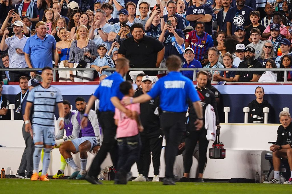 ”E mai rapid decât Mbappe!” Bodyguard-ul lui Messi impresionează din nou! A traversat terenul în mai puțin de cinci secunde_6