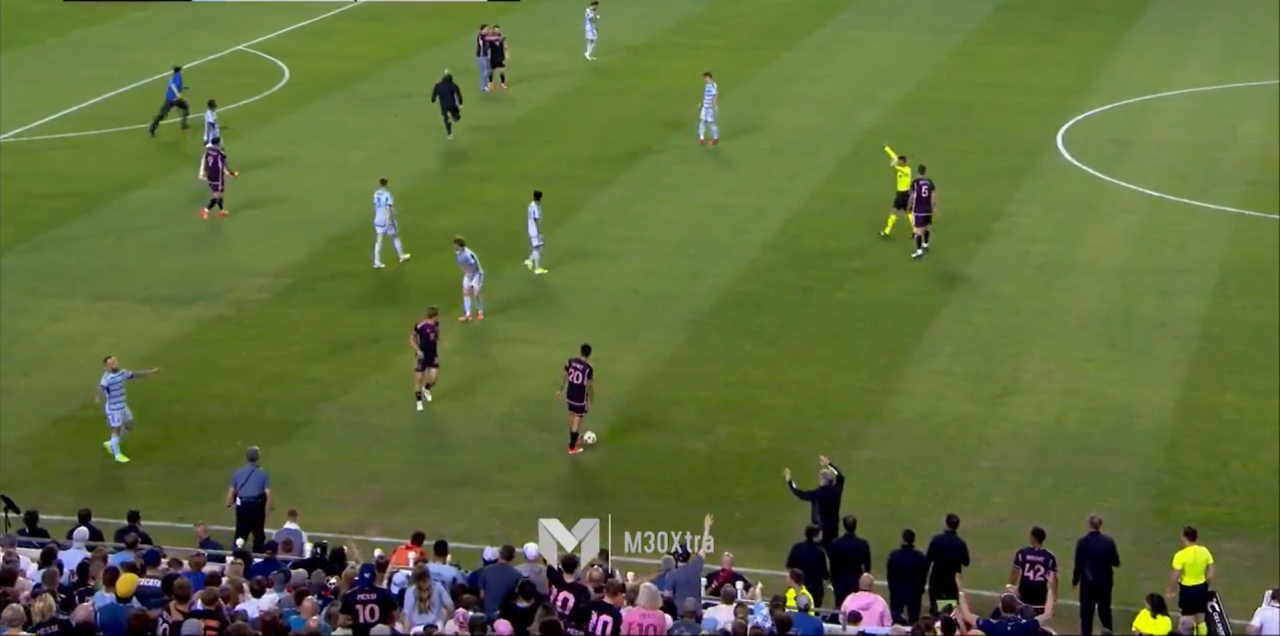 ”E mai rapid decât Mbappe!” Bodyguard-ul lui Messi impresionează din nou! A traversat terenul în mai puțin de cinci secunde_17