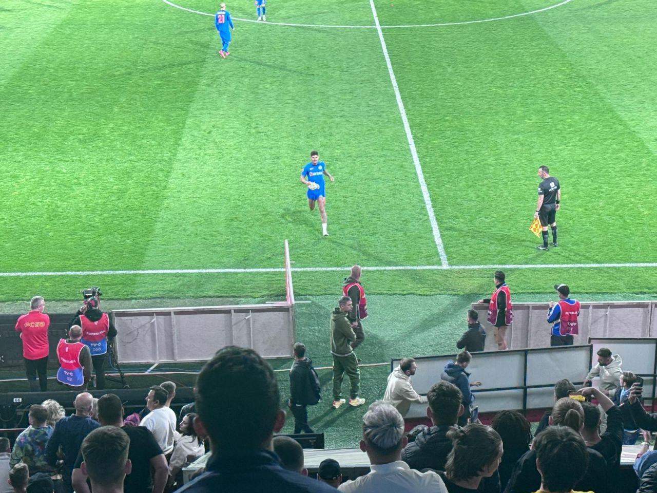 Gestul făcut de Florinel Coman după CFR Cluj - FCSB_4