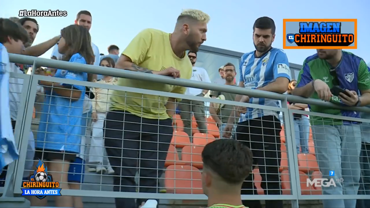 Scene nemaiîntâlnite în fotbalul spaniol! Un jucător i-a vândut tricoul unui suporter pentru 50 de euro: ”Clubul ne taxează!”_6
