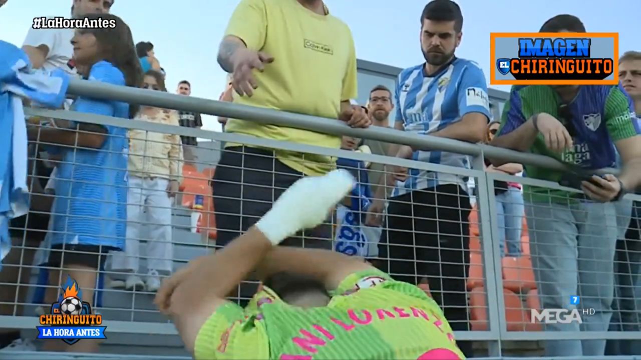 Scene nemaiîntâlnite în fotbalul spaniol! Un jucător i-a vândut tricoul unui suporter pentru 50 de euro: ”Clubul ne taxează!”_14