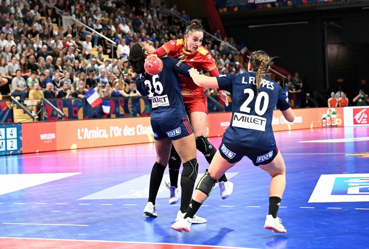 Reacția selecționerului Florentin Pera după Franța - România 30-28, meci amical transmis de VOYO_3