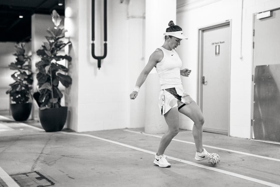 Simona Halep s-a retras de la 