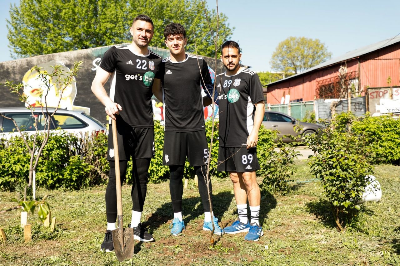 Steliștii, ca brazii! Ce îmbunătățire au adus fotbaliștii lui Oprița stadionului din Ghencea_2
