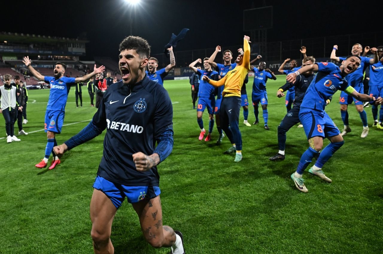 FCSB poate deveni campioană etapa următoare! Scenariile triumfului roș-albastru