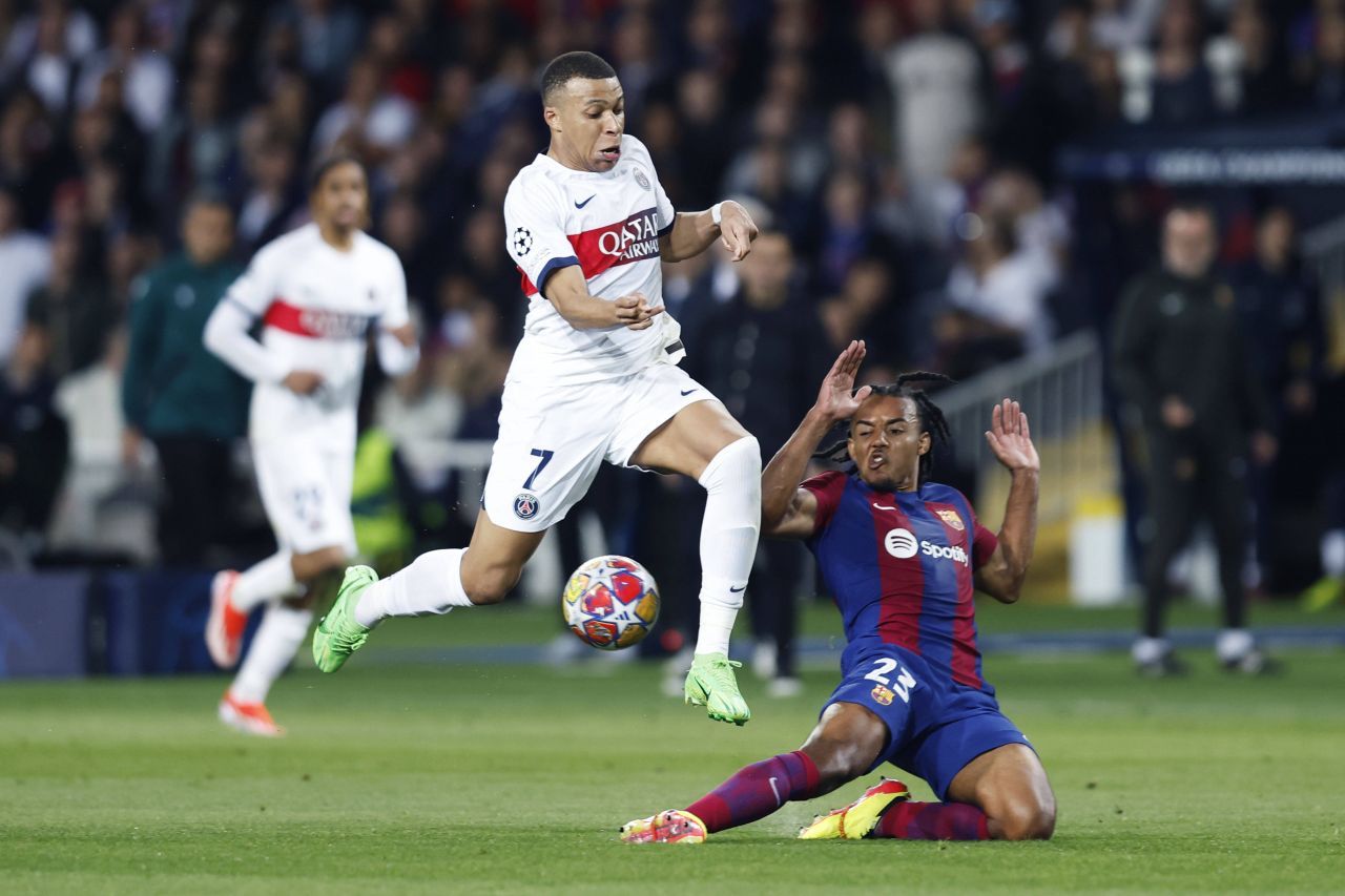 Este sezonul lui Kylian Mbappe! Cifre amețitoare după ”dubla” din FC Barcelona - PSG 1-4_13