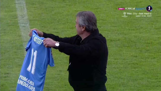 Apariție rară! Dorin Mateuț, prezent la Corvinul - Voluntari_12