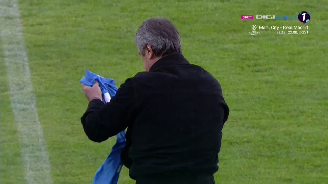 Apariție rară! Dorin Mateuț, prezent la Corvinul - Voluntari_15