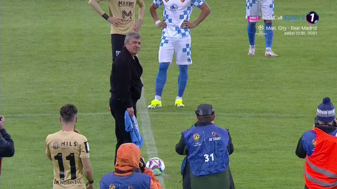 Apariție rară! Dorin Mateuț, prezent la Corvinul - Voluntari_18