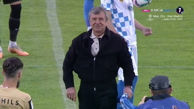 Apariție rară! Dorin Mateuț, prezent la Corvinul - Voluntari_28