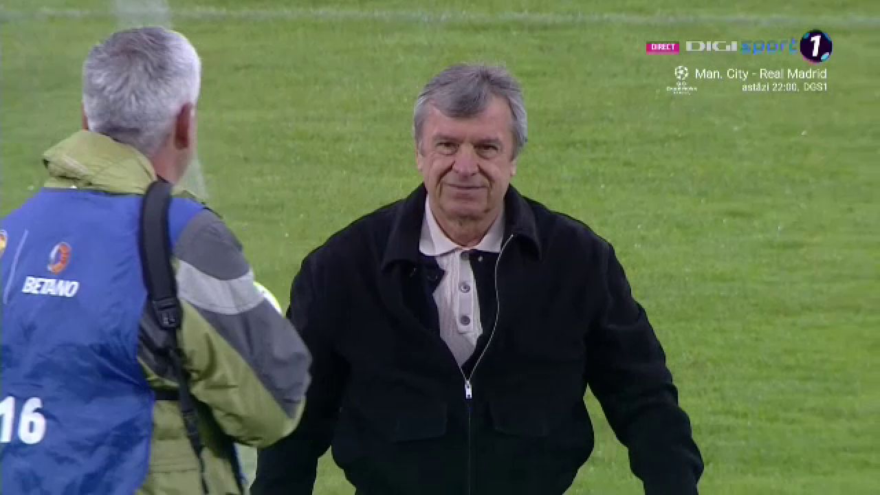 Apariție rară! Dorin Mateuț, prezent la Corvinul - Voluntari_31